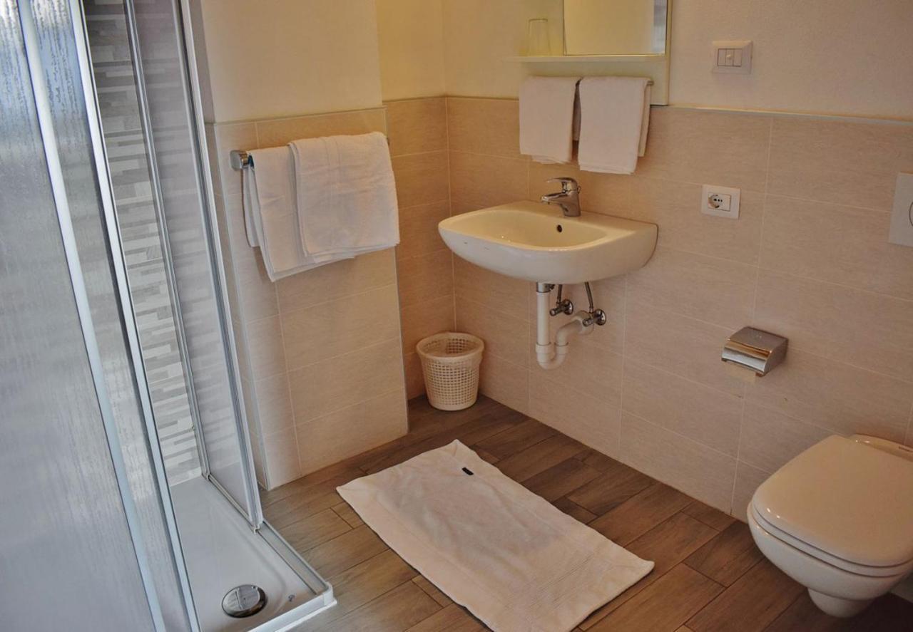 Hotel Zum Rossl Anterivo المظهر الخارجي الصورة